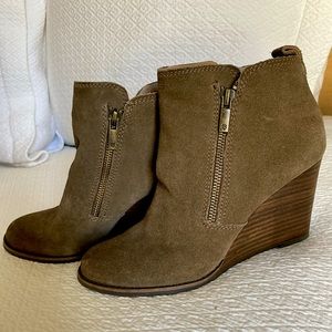 Lucky suede wedge booties